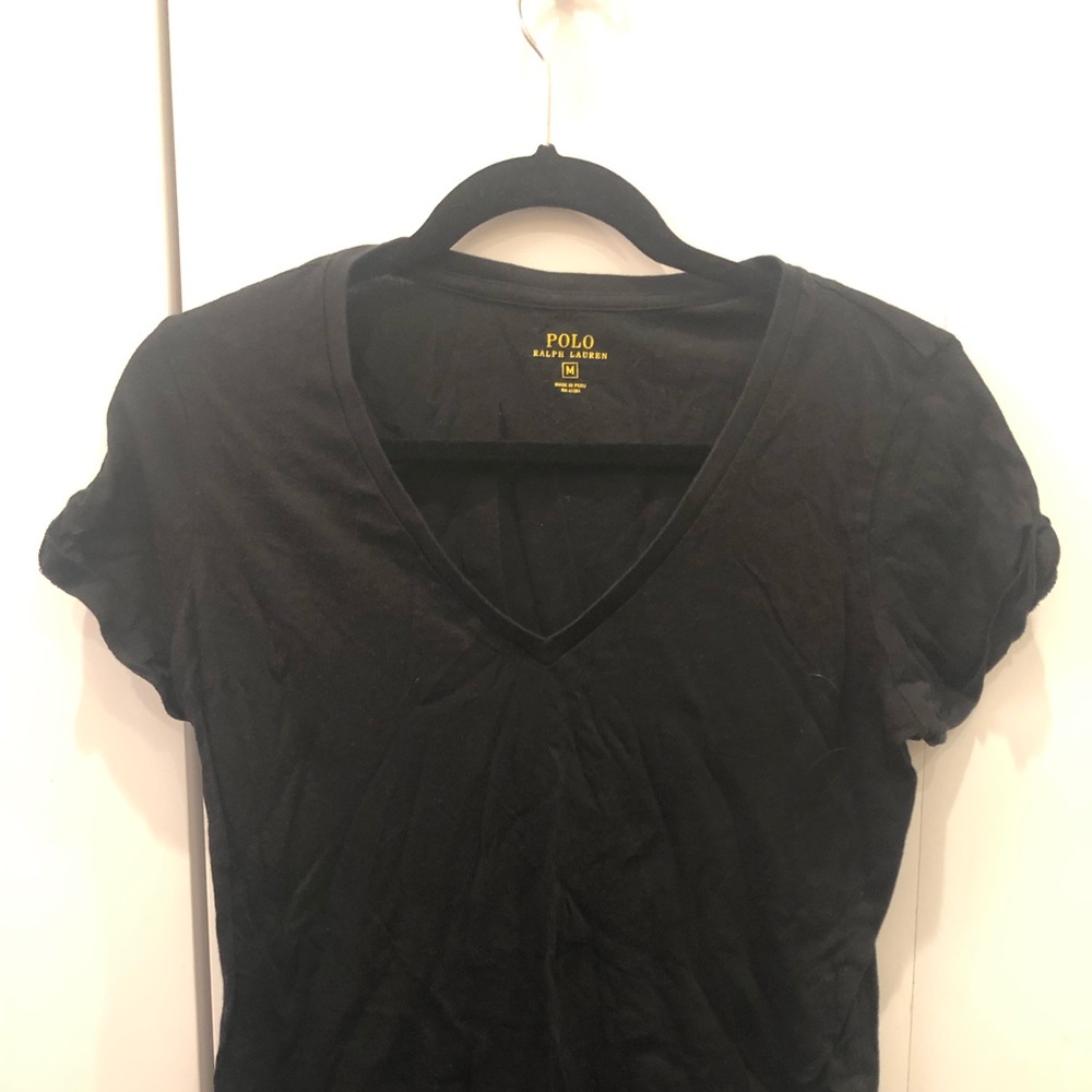 Medium black v neck t-shirt.